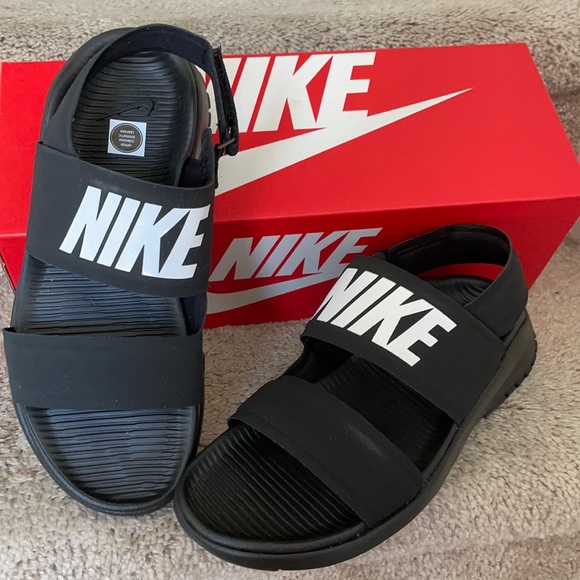 Nike Shoes - New! Nike sandal sz 5